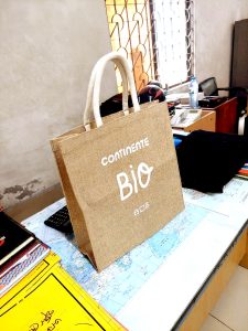 JUTE HAND BAG (2)